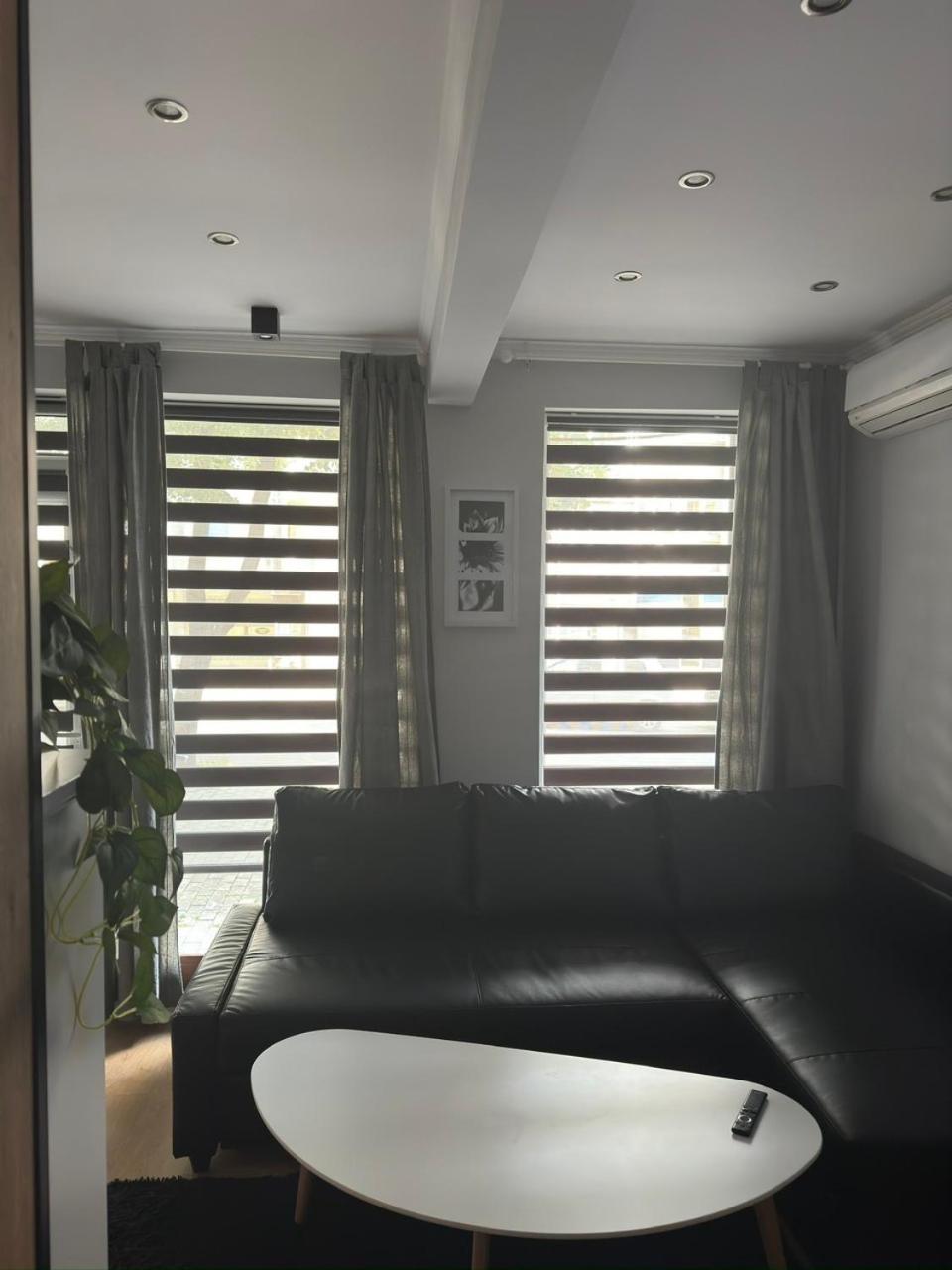 Casa Raffaelo Appartement Burgas Stad Buitenkant foto